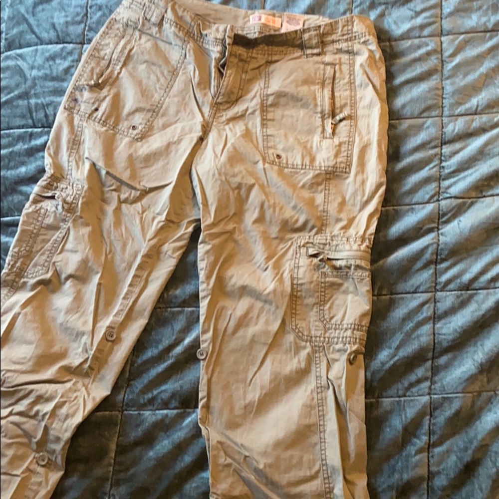 Lightweight cargo pants